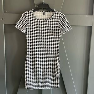 Houndstooth mini dress